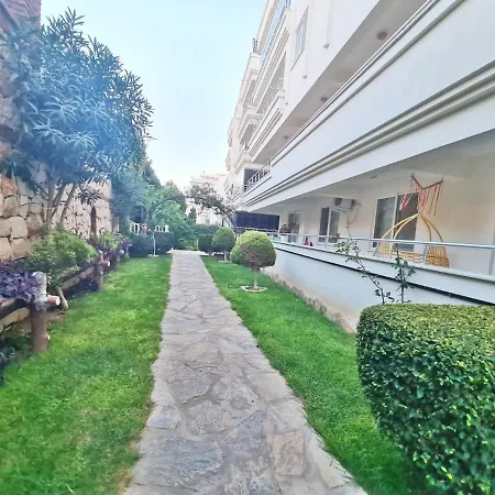 公寓 Immaculate 3-bed Duplex In *