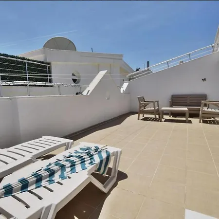 Immaculate 3-bed Duplex In * 迪迪姆