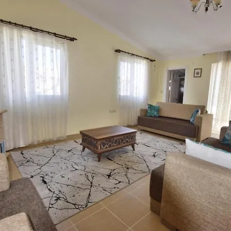 公寓 Immaculate 3-bed Duplex In *