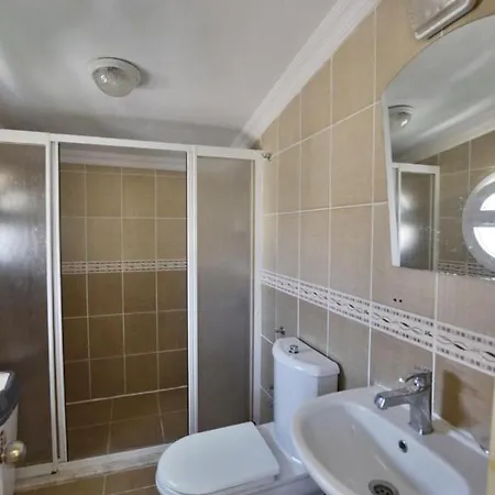 公寓 Immaculate 3-bed Duplex In *
