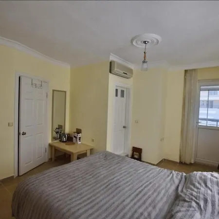 公寓 Immaculate 3-bed Duplex In *